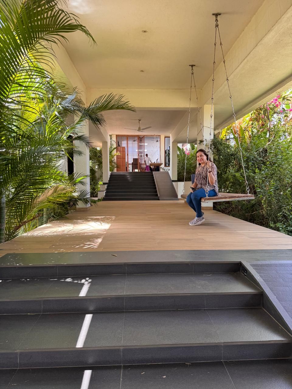Veranda swing
